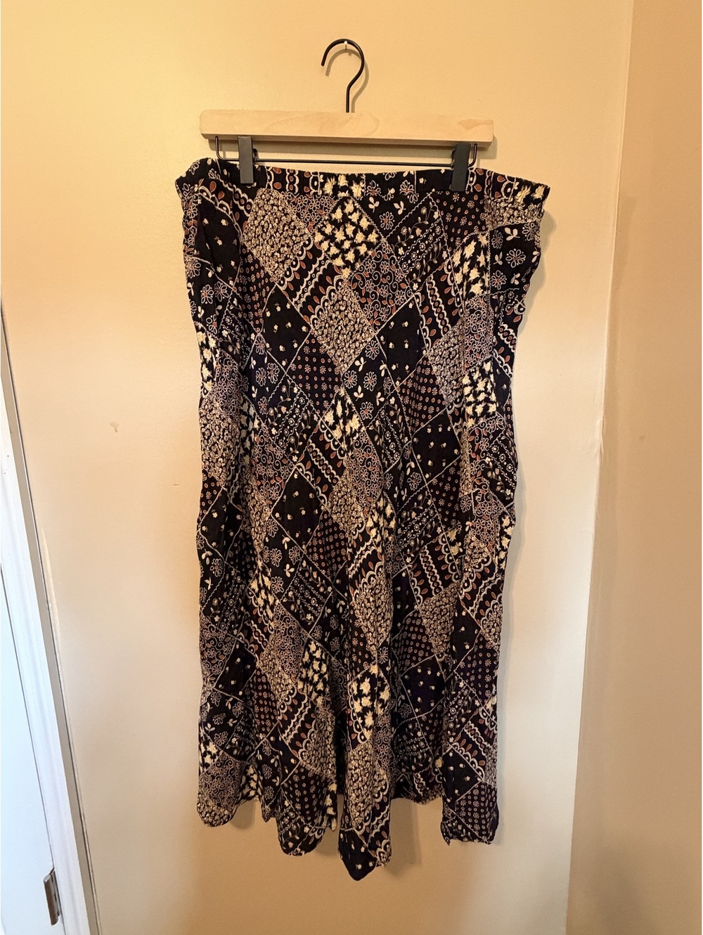 Vintage Boho Black & Tan Patchwork Print Maxi Skirt Elastic Waist by Graff 14